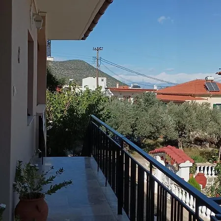 Michael Apartment Tyros Dış mekan fotoğraf