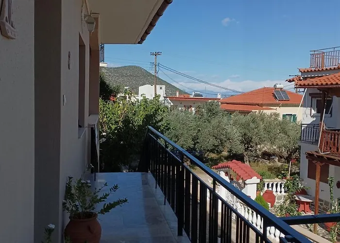 Michael Apartment Tyros